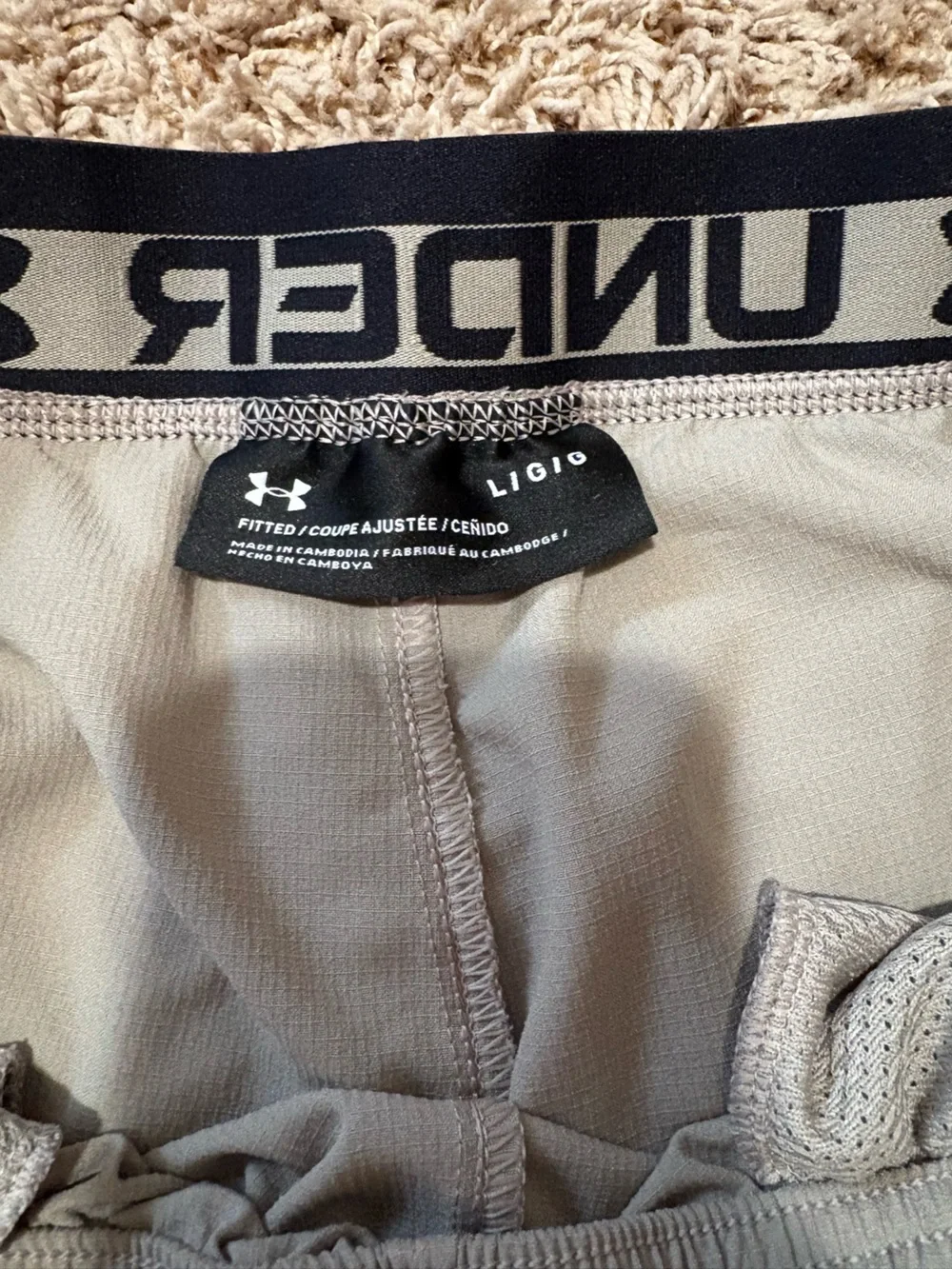 Under Armour Vanish Woven 2.0 shorts men’s size Large 6”inseam